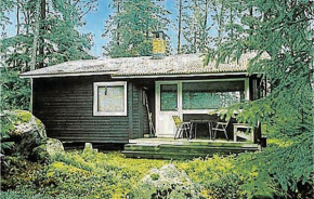 Lovely Home In Simlångsdalen With Kitchen